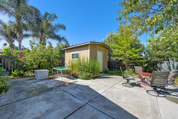 $530,000 | 41 West Kavanagh Avenue, Tracy, CA 95376