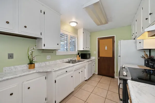 $530,000 | 41 West Kavanagh Avenue, Tracy, CA 95376