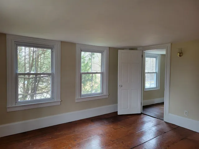 $2,000 | 106 A Emerson Avenue, Hampstead, NH 03841