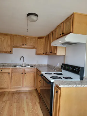 $2,000 | 106 A Emerson Avenue, Hampstead, NH 03841