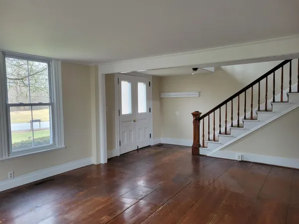 $2,000 | 106 A Emerson Avenue, Hampstead, NH 03841