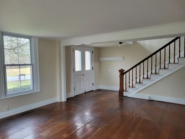 $2,000 | 106 A Emerson Avenue, Hampstead, NH 03841