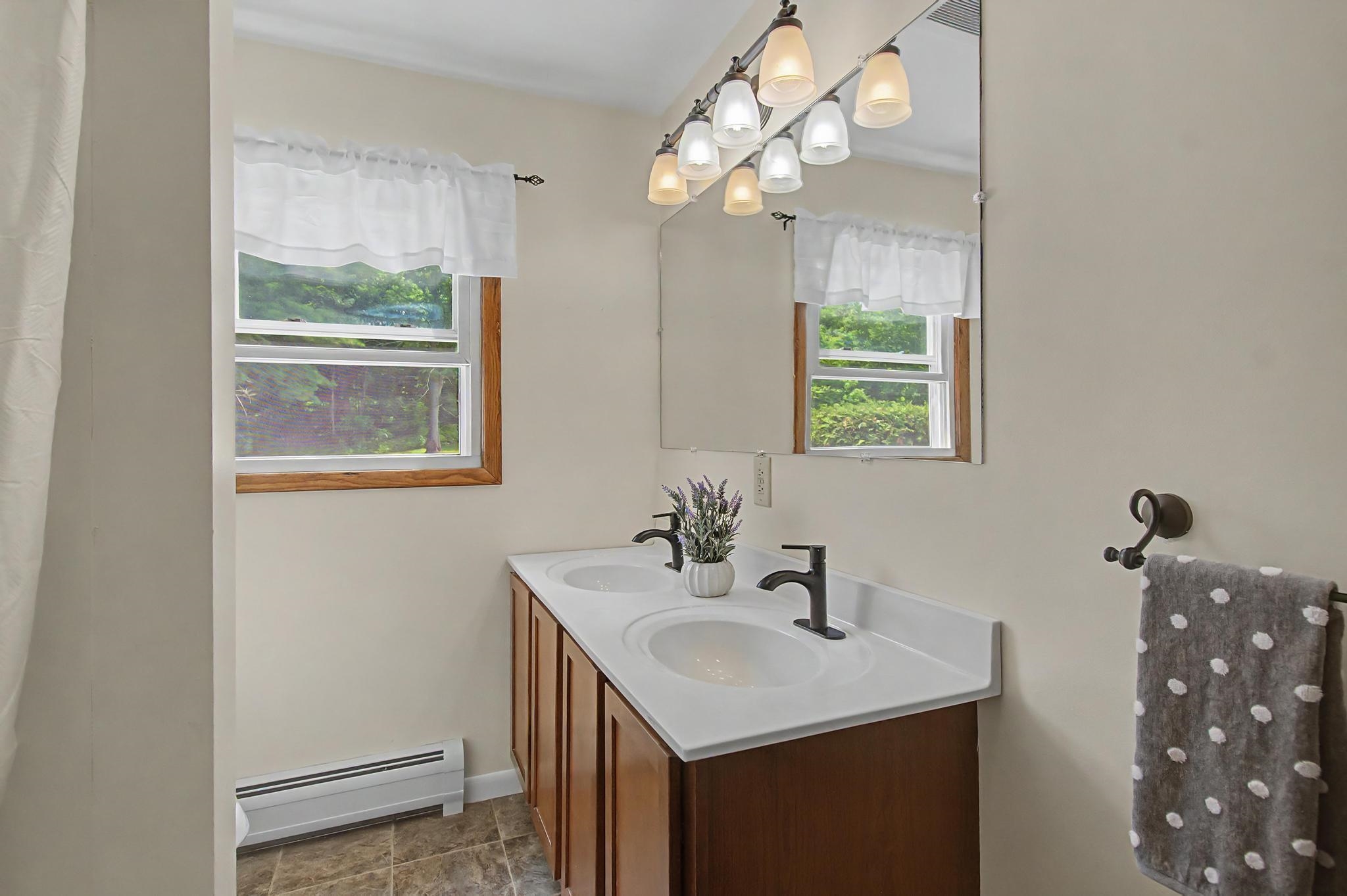 136-138 Ritchie Avenue Milton, VT 05468 - Photo 20 of 60