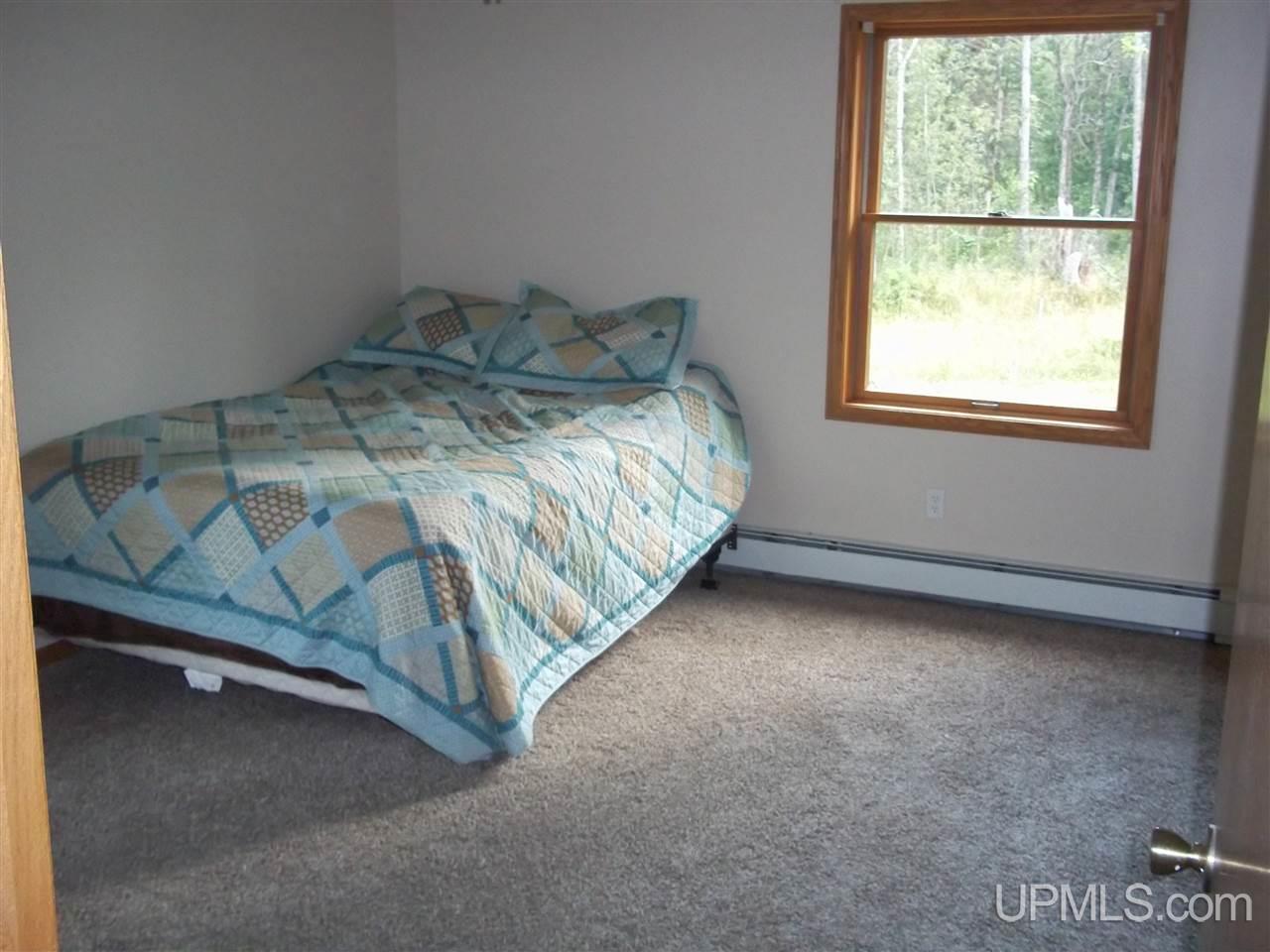 8953 Co Road Gladstone, MI 49837 - Photo 9 of 12