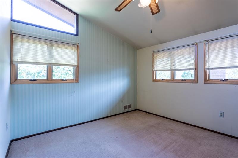234 McKenzie Road Clinton, PA 15026 - Photo 18 of 24 Second Bedroom.