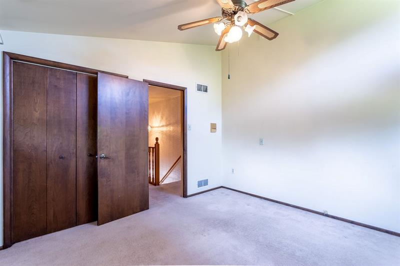 234 McKenzie Road Clinton, PA 15026 - Photo 19 of 24 Third Bedroom