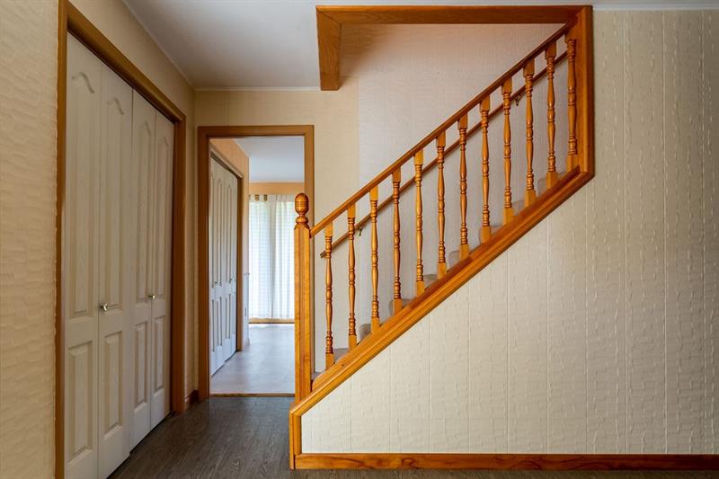 234 McKenzie Road Clinton, PA 15026 - Photo 6 of 24 Entry with Open Stairway to Second Floor.