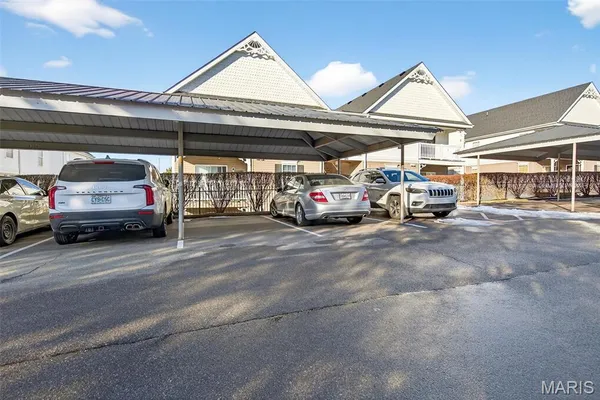 $188,000 | 6200 Spring Creek Lane, Unit 6000, O'Fallon, MO 63368