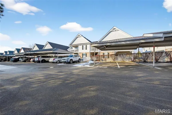 $188,000 | 6200 Spring Creek Lane, Unit 6000, O'Fallon, MO 63368