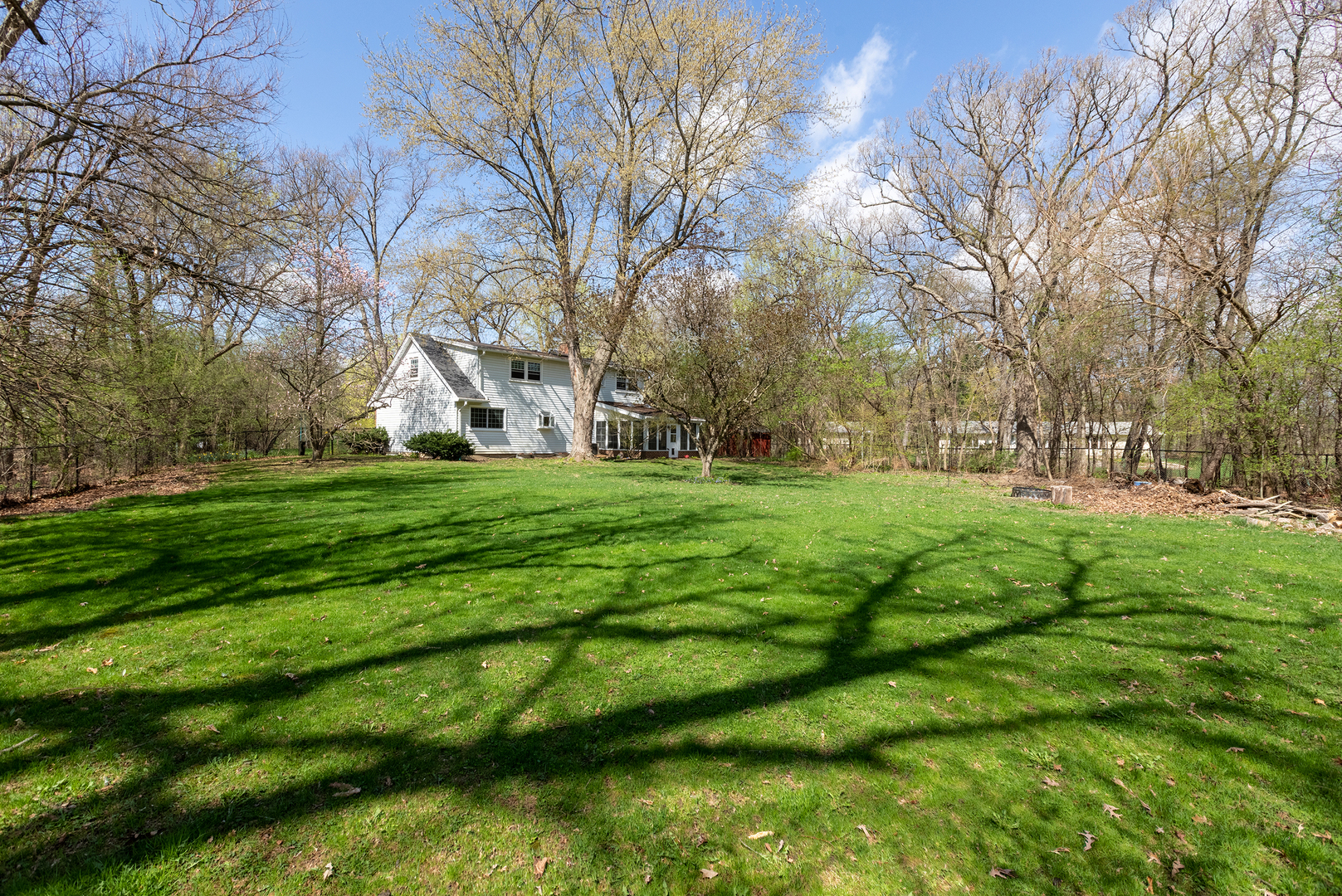 N481 Indian Knoll Road West Chicago, IL 60185 - Photo 3 of 21