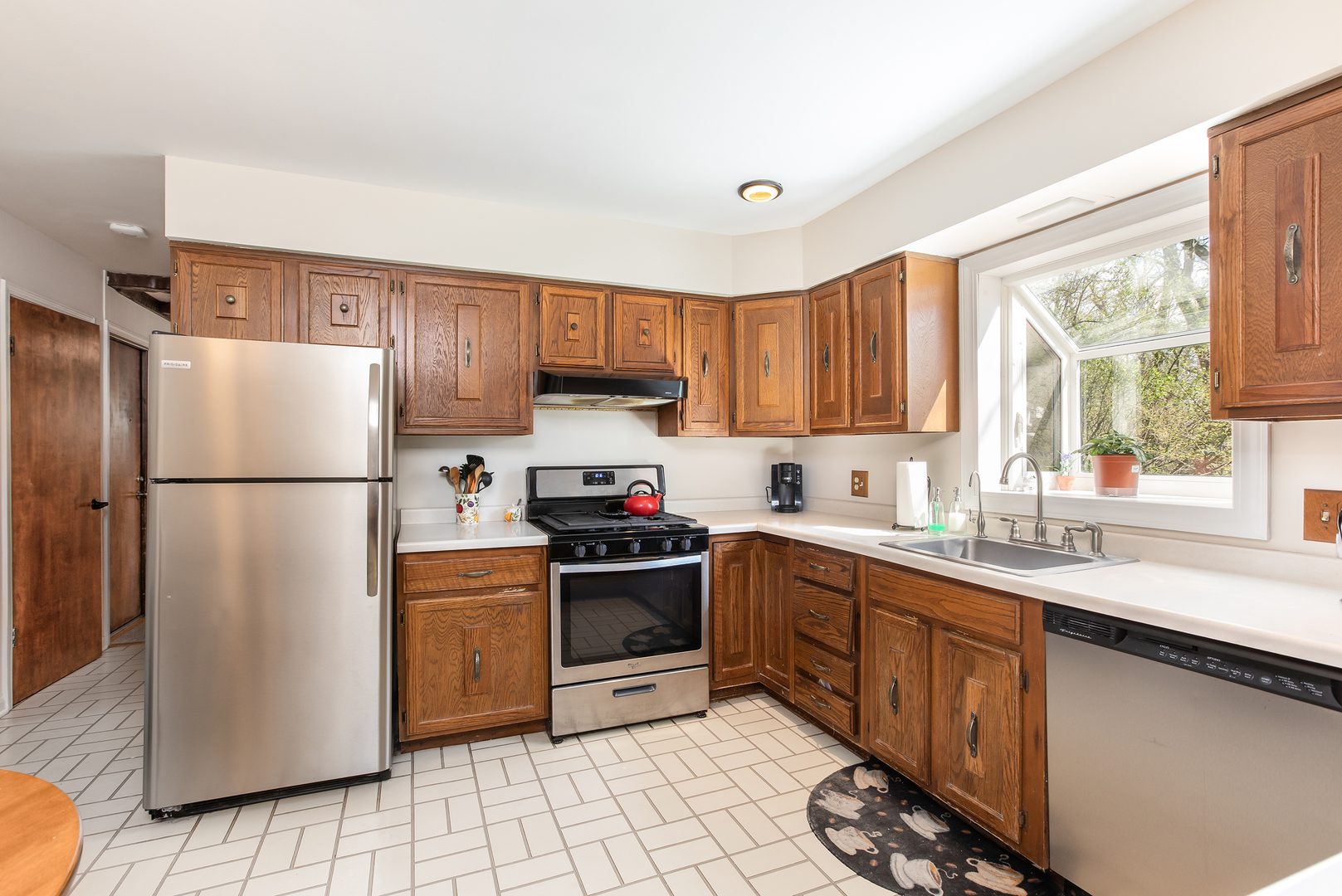 N481 Indian Knoll Road West Chicago, IL 60185 - Photo 8 of 21