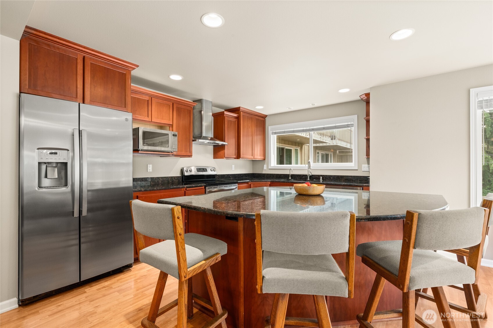 7803 218th Street Southwest, Unit D Edmonds, WA 98026 - Photo 4 of 37 Gallery Image 4