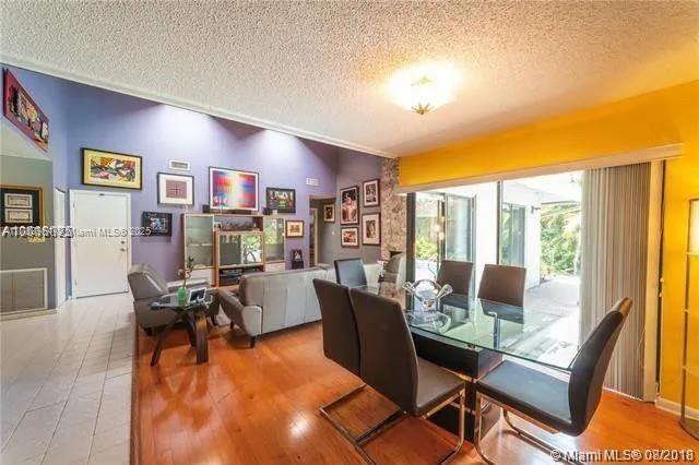 70 Ivy Road Hollywood, FL 33021 - Photo 3 of 12 Gallery Image 3