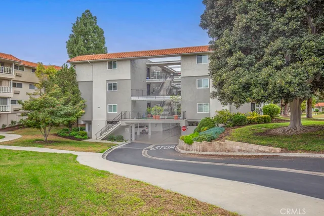 $499,000 | 2402 Via Mariposa West, Unit 1C, Laguna Woods, CA 92637