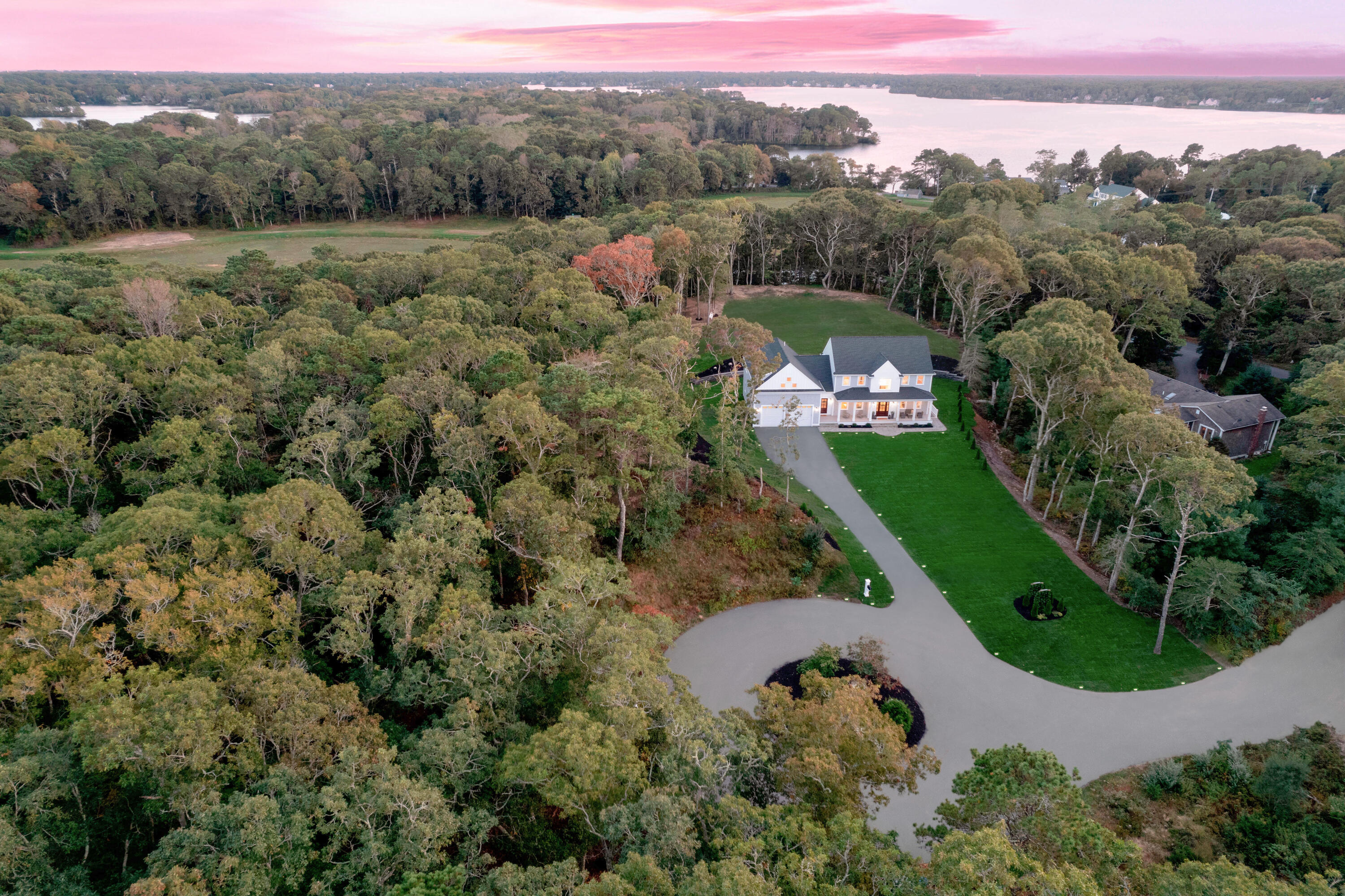 29 Summerwind Lane Centerville, MA 02632 - Photo 14 of 95 Set On a Cul-De-Sac