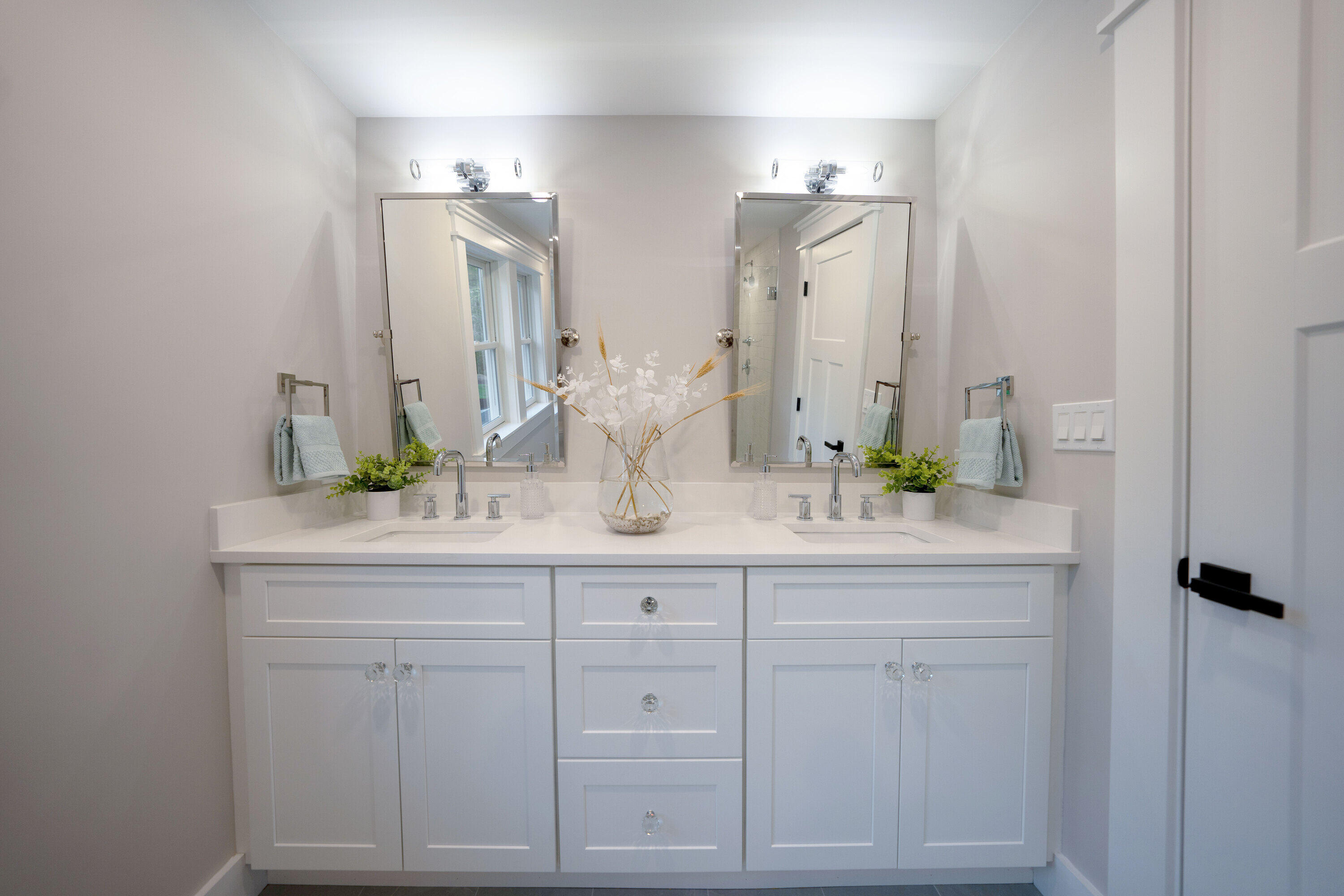 29 Summerwind Lane Centerville, MA 02632 - Photo 58 of 95 Double Sink