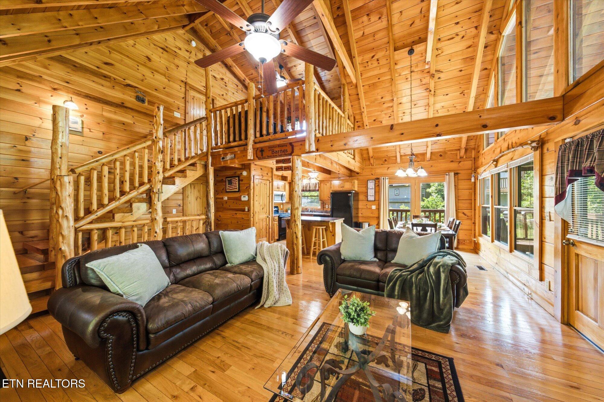 2606 Tree Top Way Pigeon Forge, TN 37863 - Photo 17 of 38 17