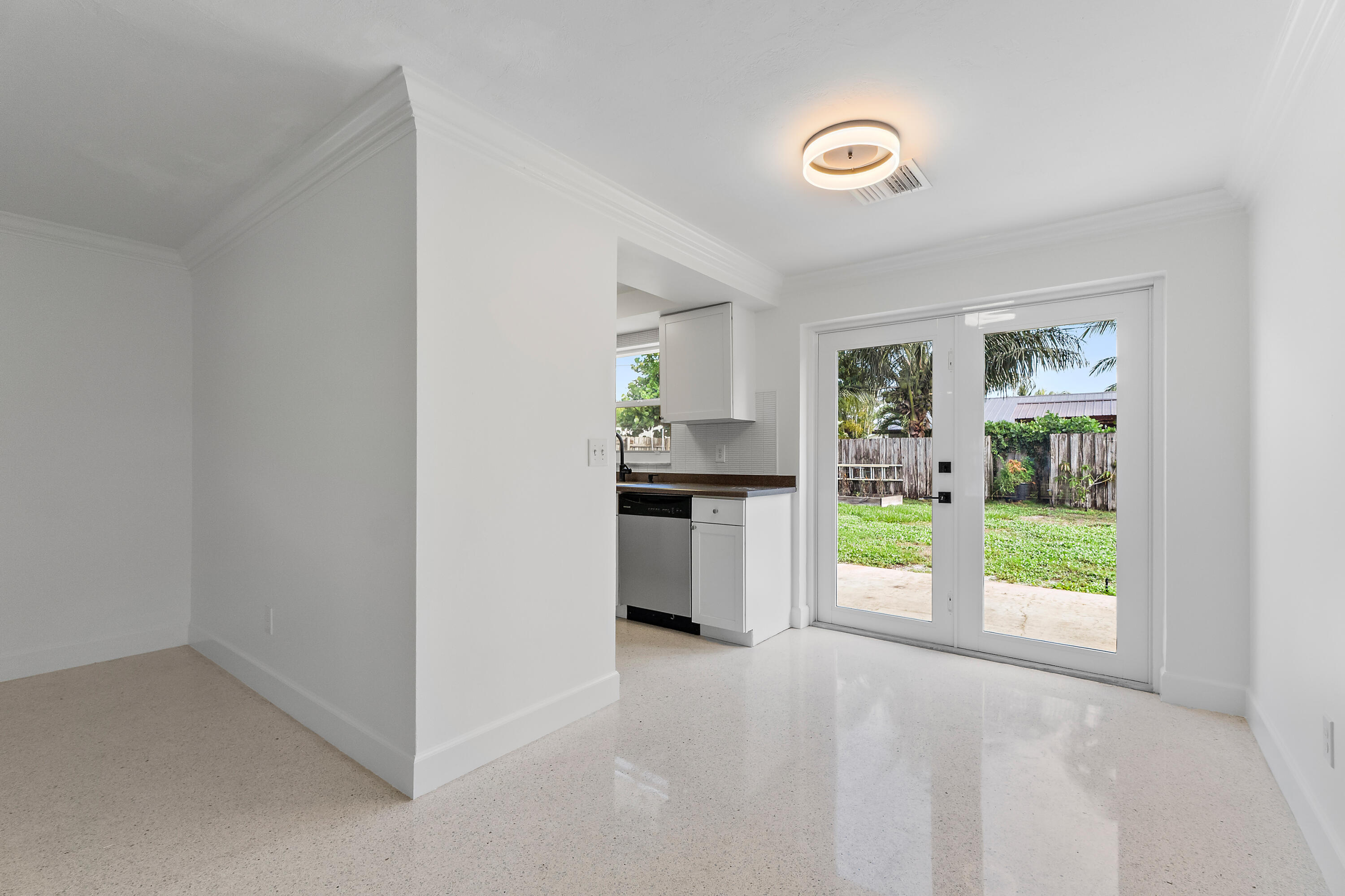 9 Windsor Road East Jupiter, FL 33469 - Photo 11 of 29 015-9WindsorRdE-Jupiter-FULL