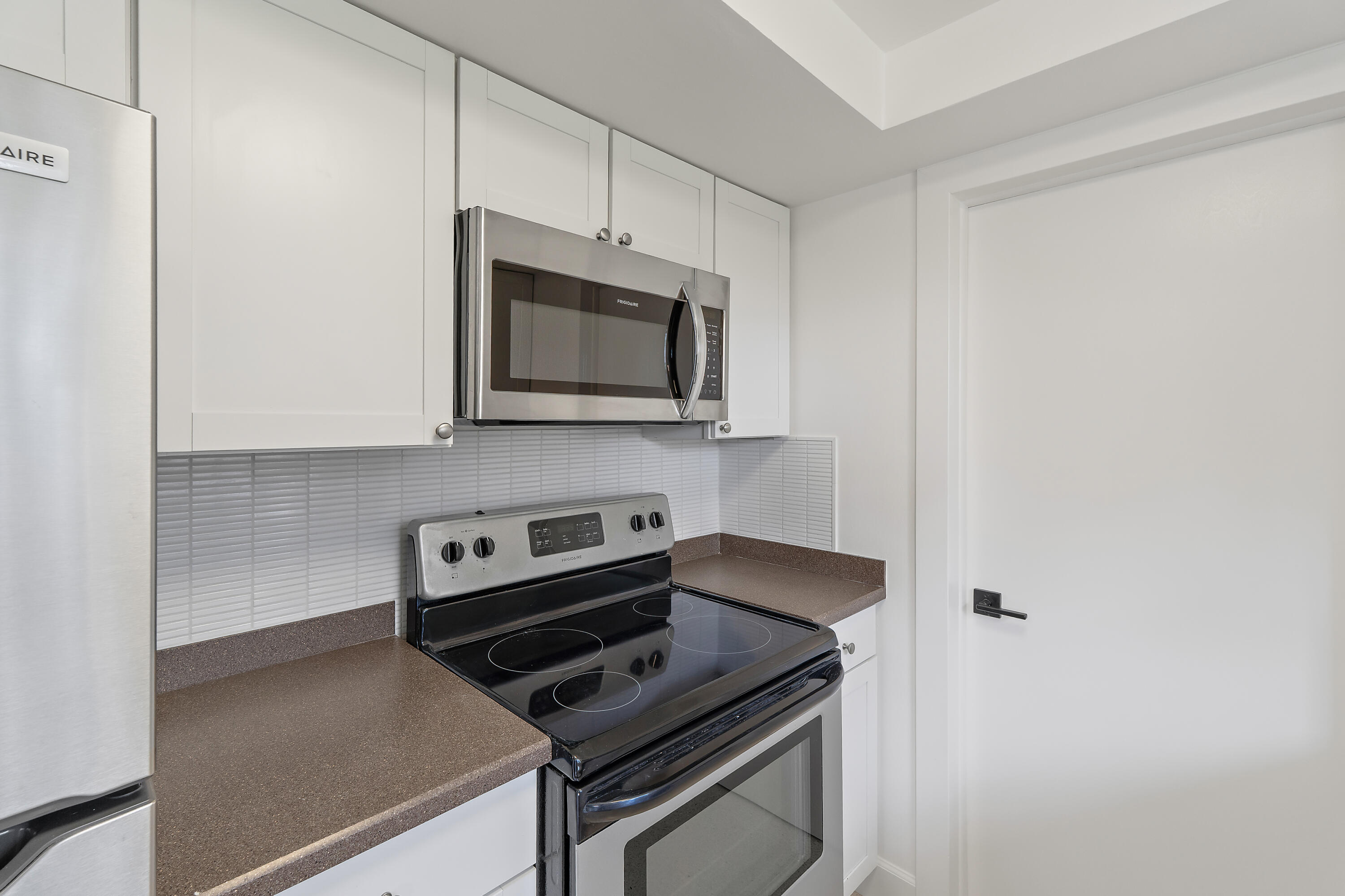 9 Windsor Road East Jupiter, FL 33469 - Photo 14 of 29 019-9WindsorRdE-Jupiter-FULL