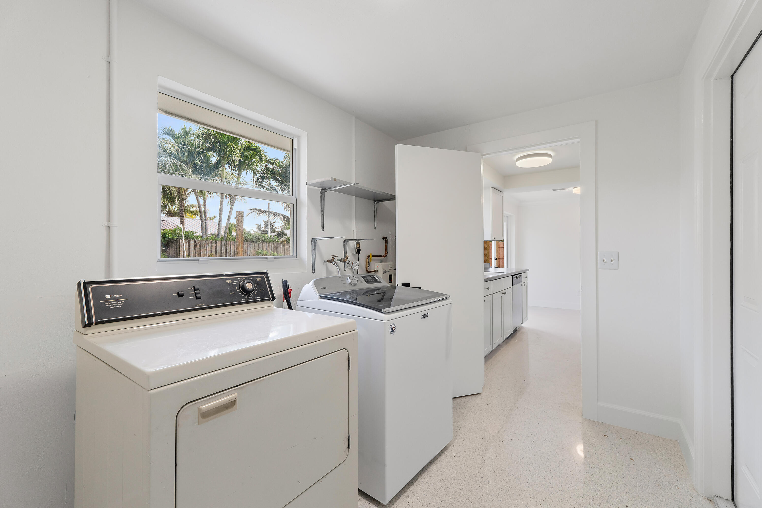 9 Windsor Road East Jupiter, FL 33469 - Photo 18 of 29 025-9WindsorRdE-Jupiter-FULL