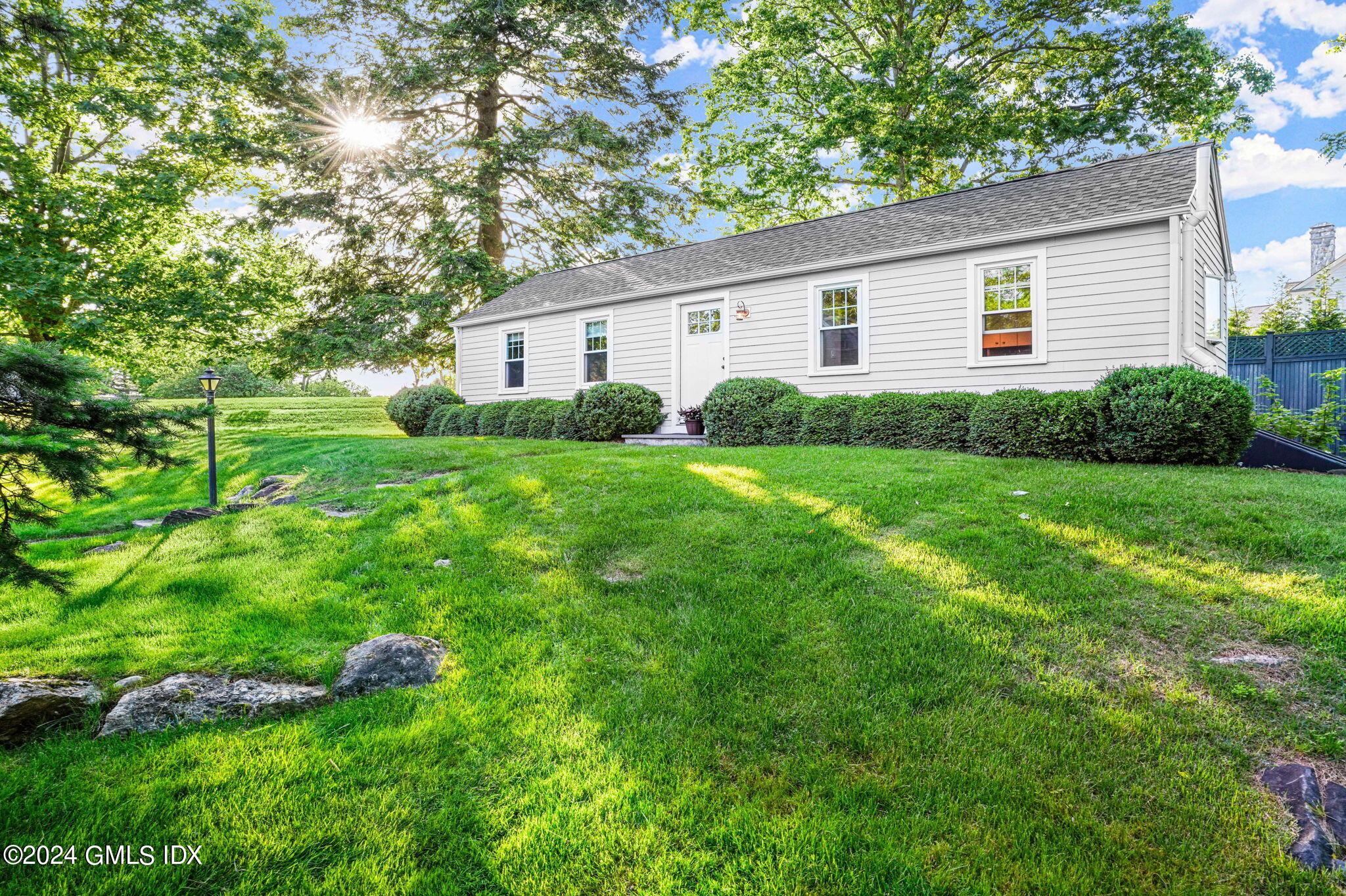 429 Round Hill Road, Unit 2B Greenwich, CT 06831 - Photo 30 of 30 31-web-or-mls-429-round-hill-rd