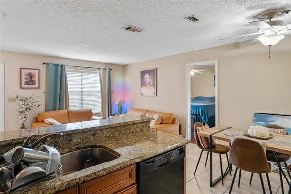 $2,100 | 633 Buoy Lane, Unit 306, Altamonte Springs, FL 32714
