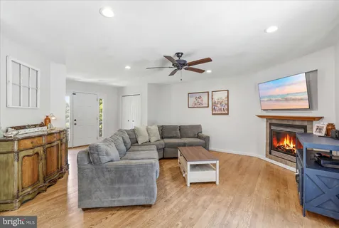 $539,000 | 4 Greenbriar Drive, Tuckerton, NJ 08087