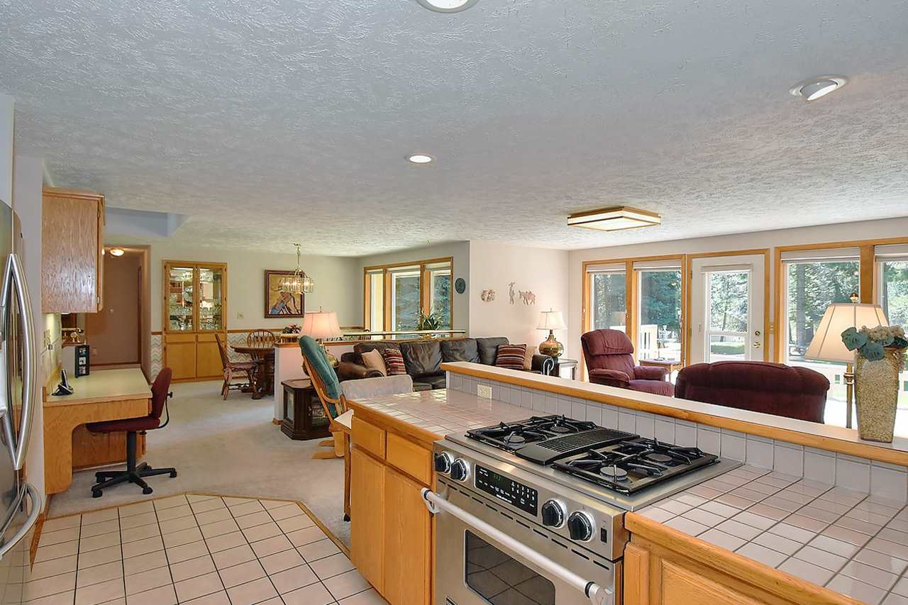 9510 East Holman Road Spokane, WA 99206 - Photo 10 of 20 Gallery Image 10