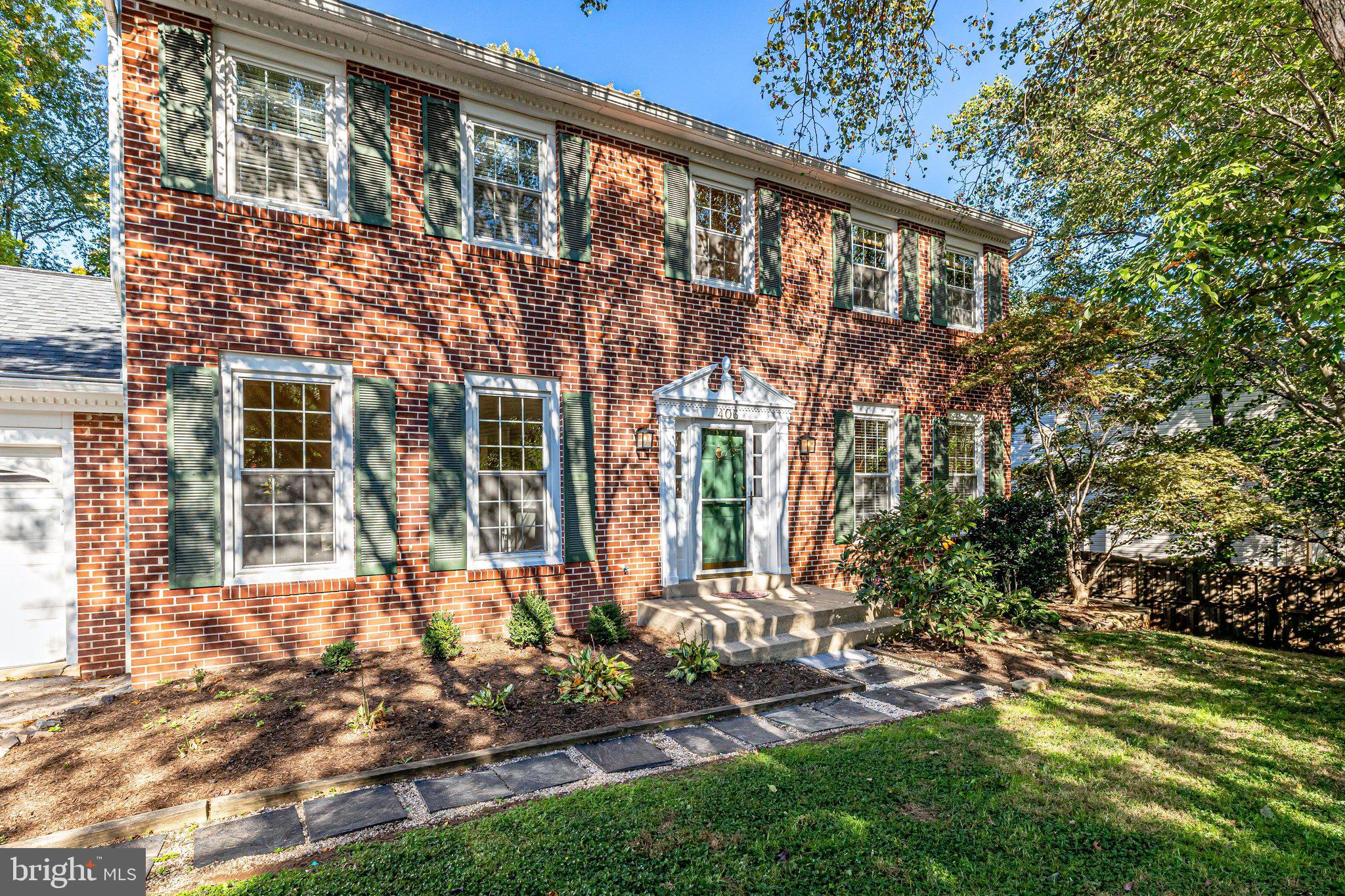 406 Madison Forest Drive Herndon, VA 20170 - Photo 5 of 78 Built in 1989. Premium location on Cul de sac.