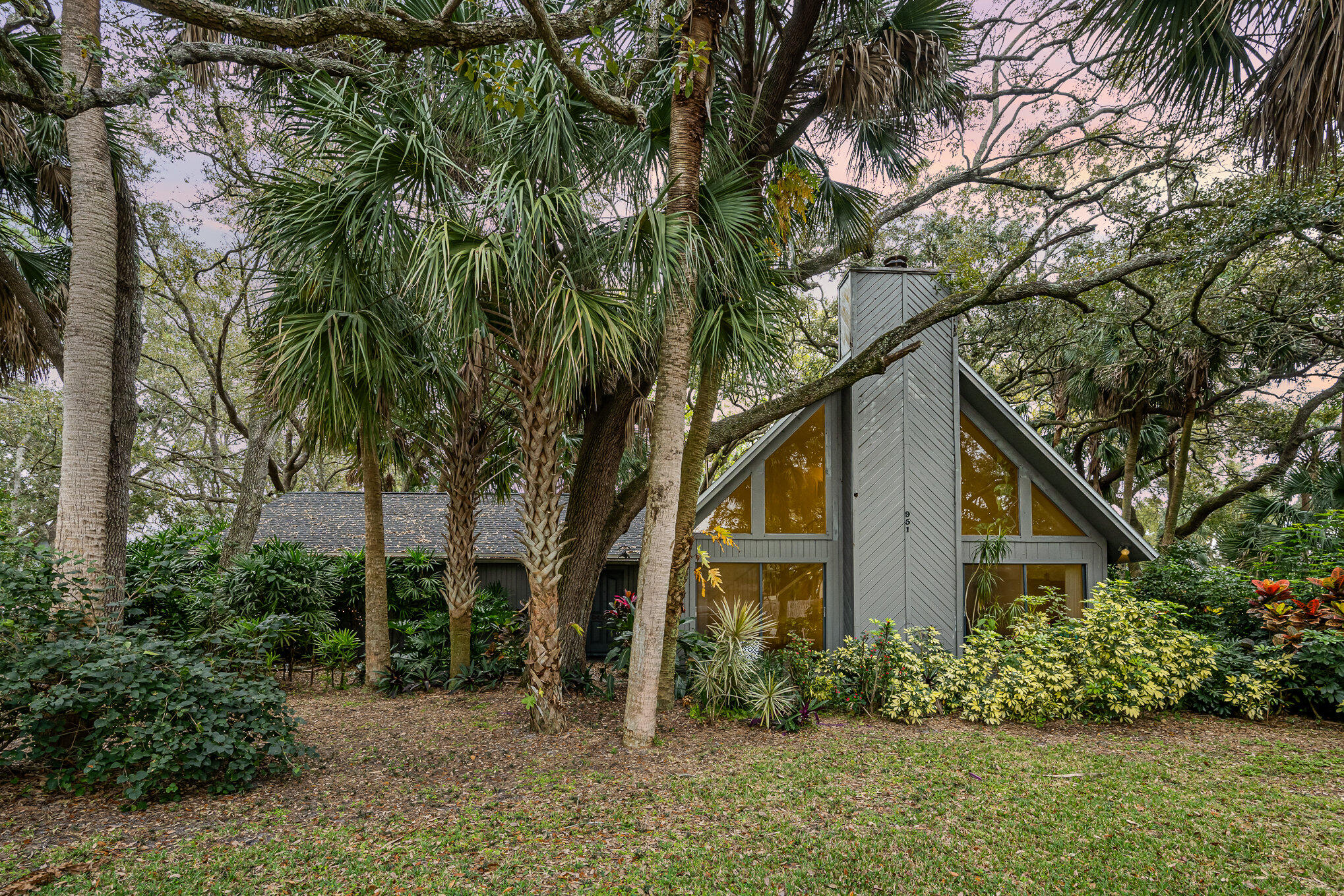 951 Pembroke Ave Northeast  