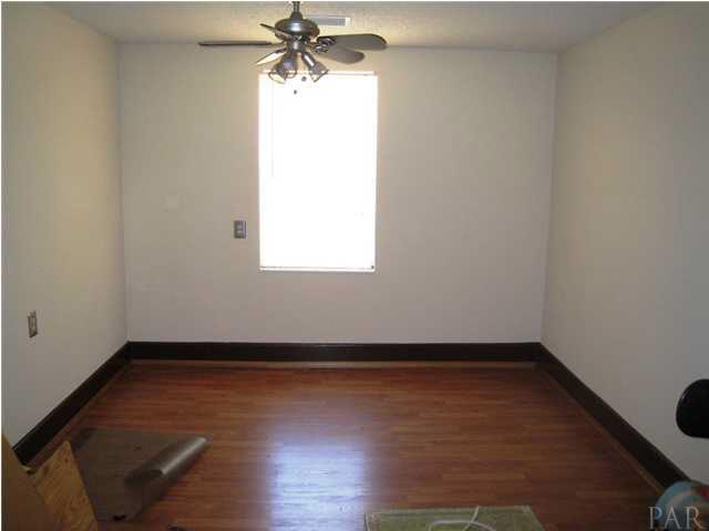 5565 Rowell Road Milton, FL 32583 - Photo 10 of 16 Gallery Image 10