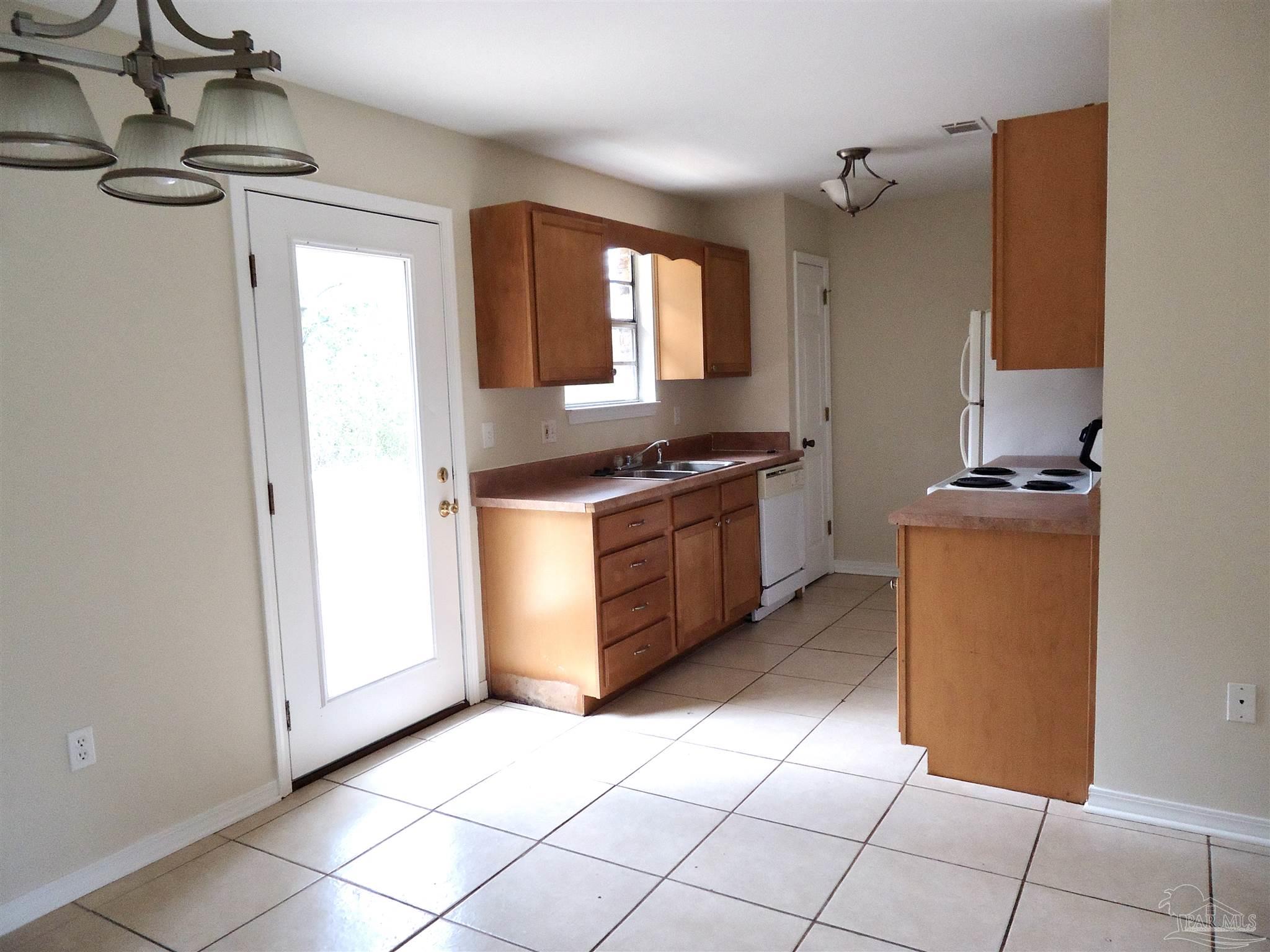 5719 Scotland Road Pensacola, FL 32526 - Photo 13 of 24 Gallery Image 13