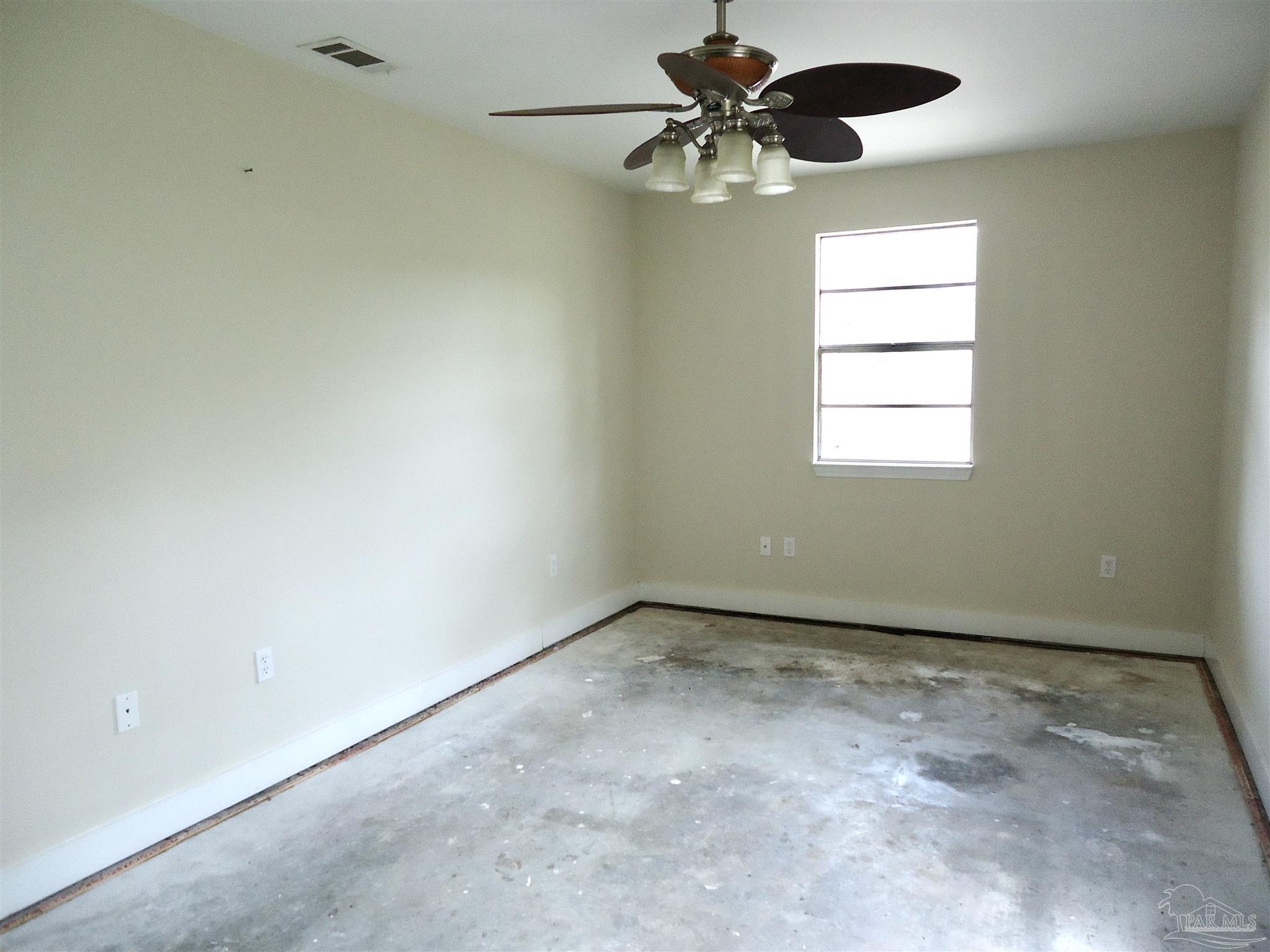 5719 Scotland Road Pensacola, FL 32526 - Photo 18 of 24 Gallery Image 18