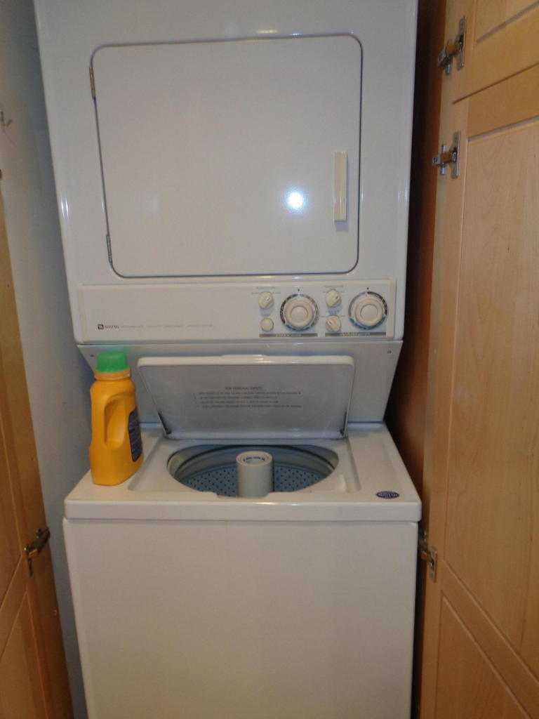 1605 Highway 1, Unit C304 Jupiter, FL 33477 - Photo 13 of 23 Washer Dryer