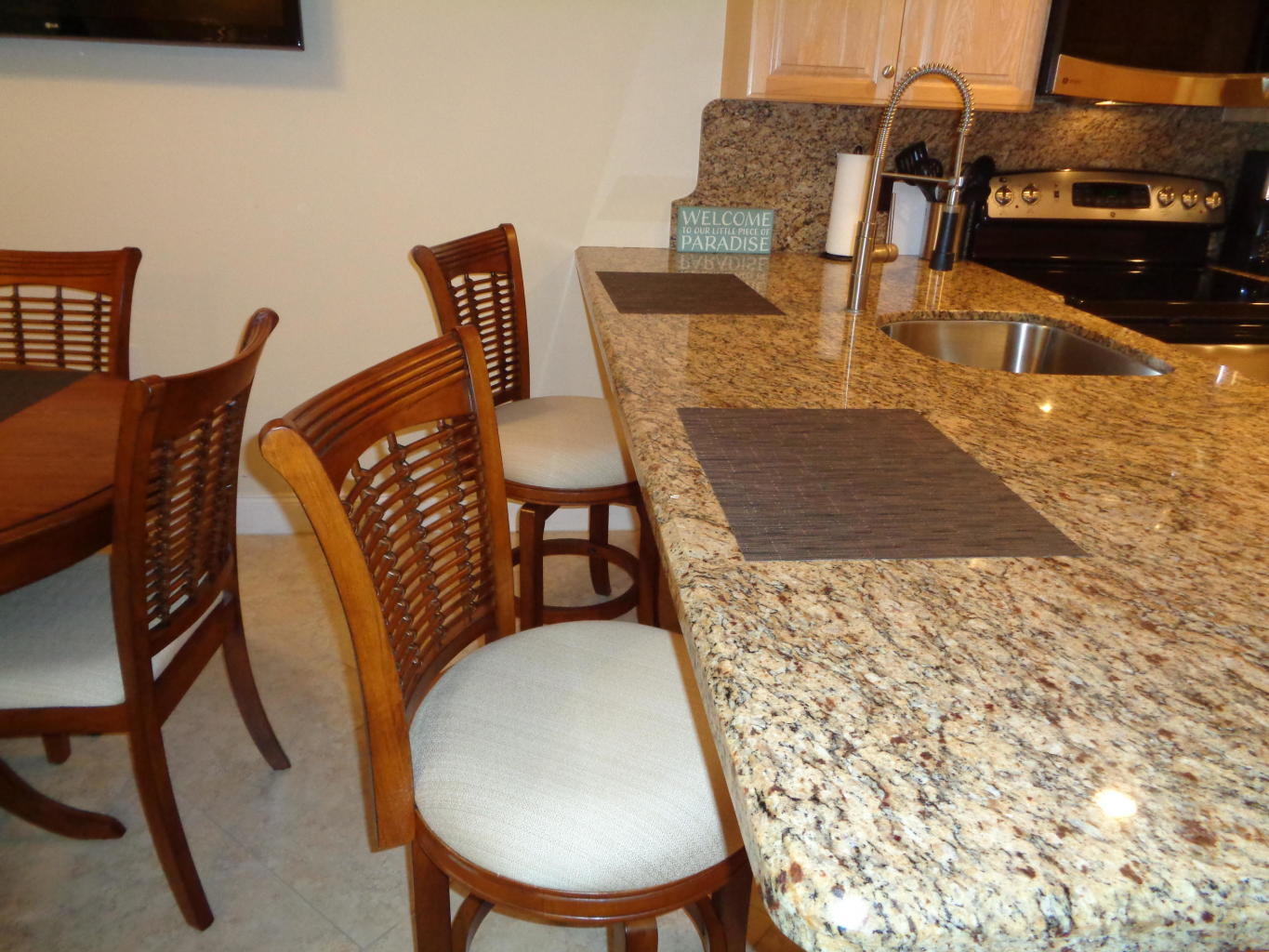 1605 Highway 1, Unit C304 Jupiter, FL 33477 - Photo 5 of 23 Breakfast Bar