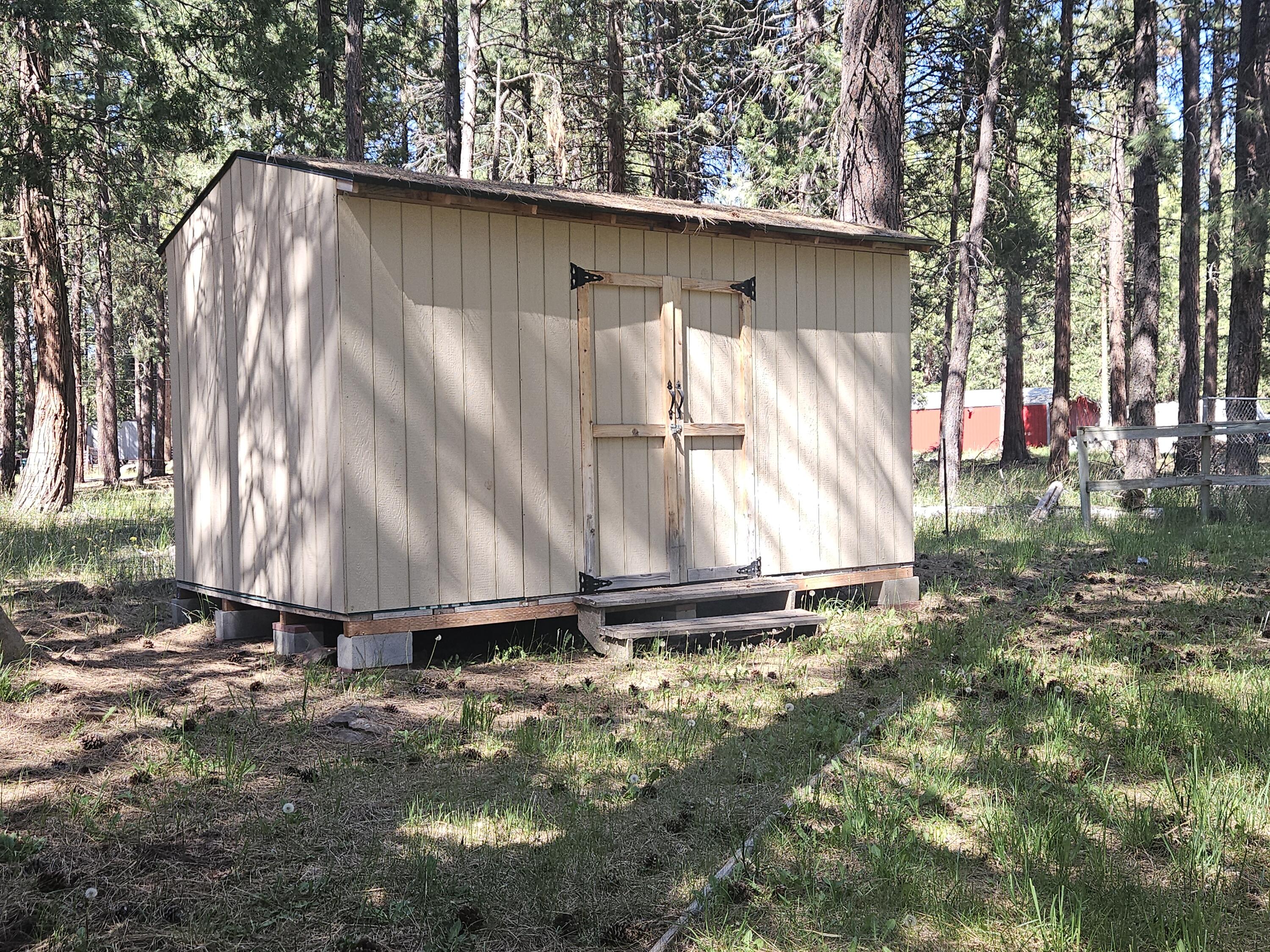 18015 Freight Rd Lane Klamath Falls, OR 97601 - Photo 22 of 24 21. Shed