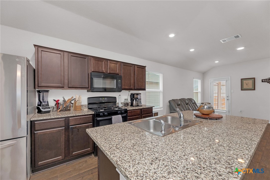 125 Hazel Grove San Marcos, TX 78666 - Photo 12 of 34