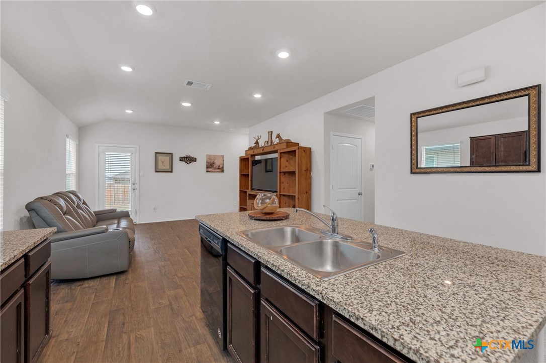 125 Hazel Grove San Marcos, TX 78666 - Photo 14 of 34