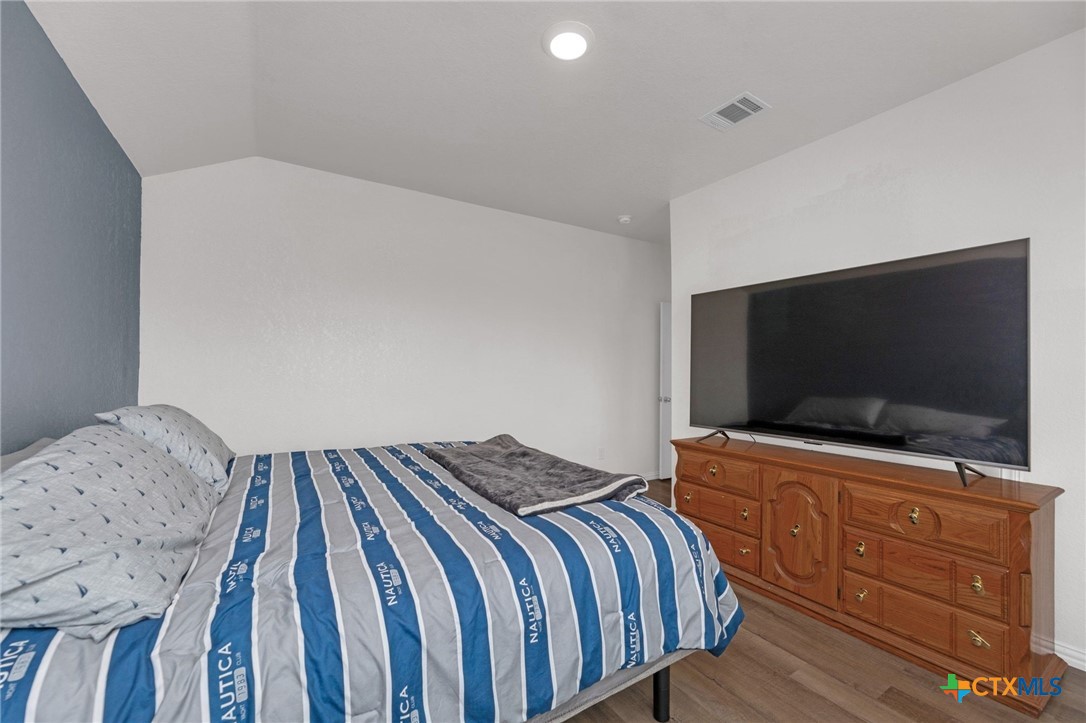 125 Hazel Grove San Marcos, TX 78666 - Photo 19 of 34 Primary Bedroom