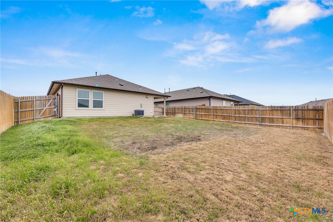 125 Hazel Grove San Marcos, TX 78666 - Photo 31 of 34