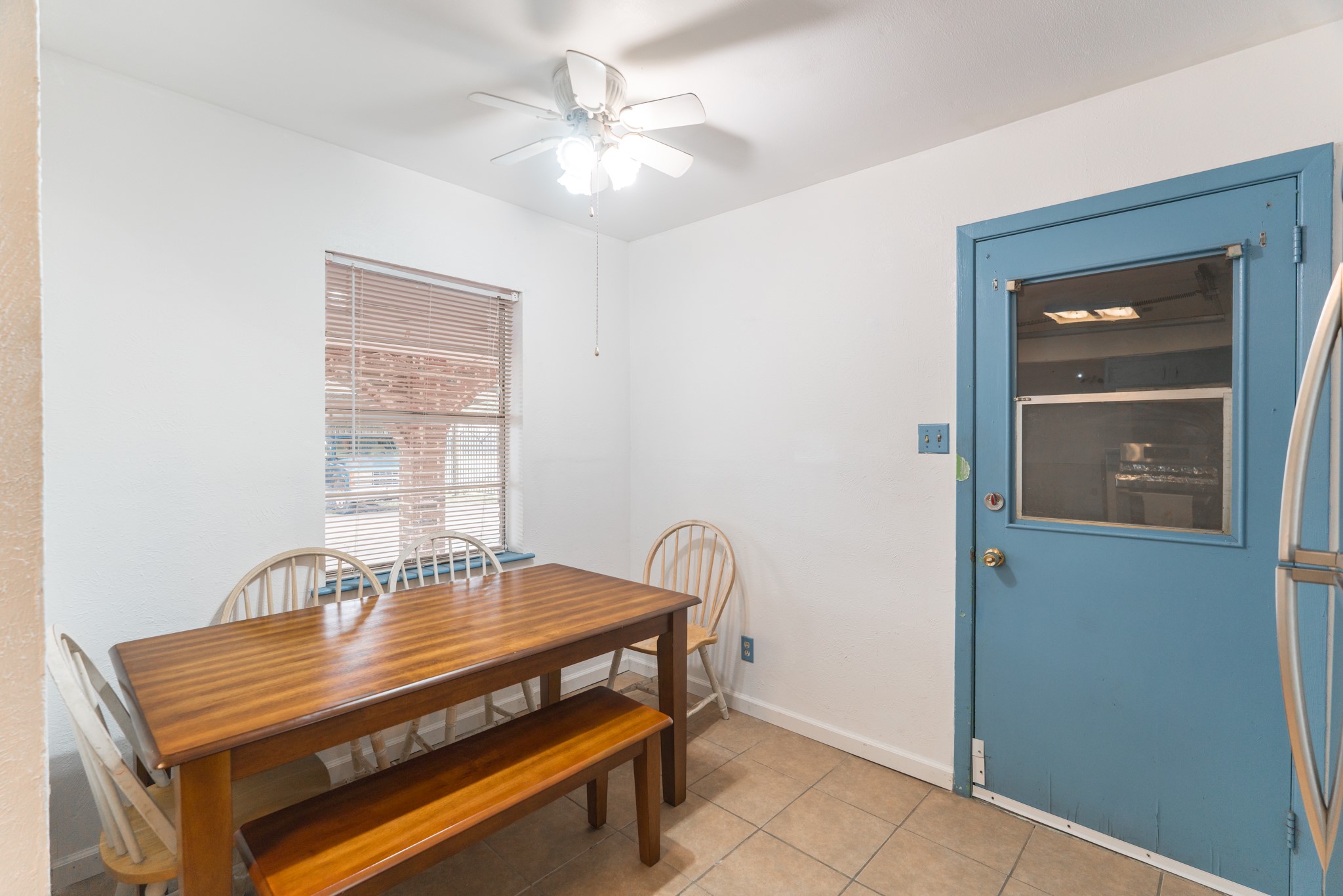 5915 Nordling Road Houston, TX 77076 - Photo 7 of 28