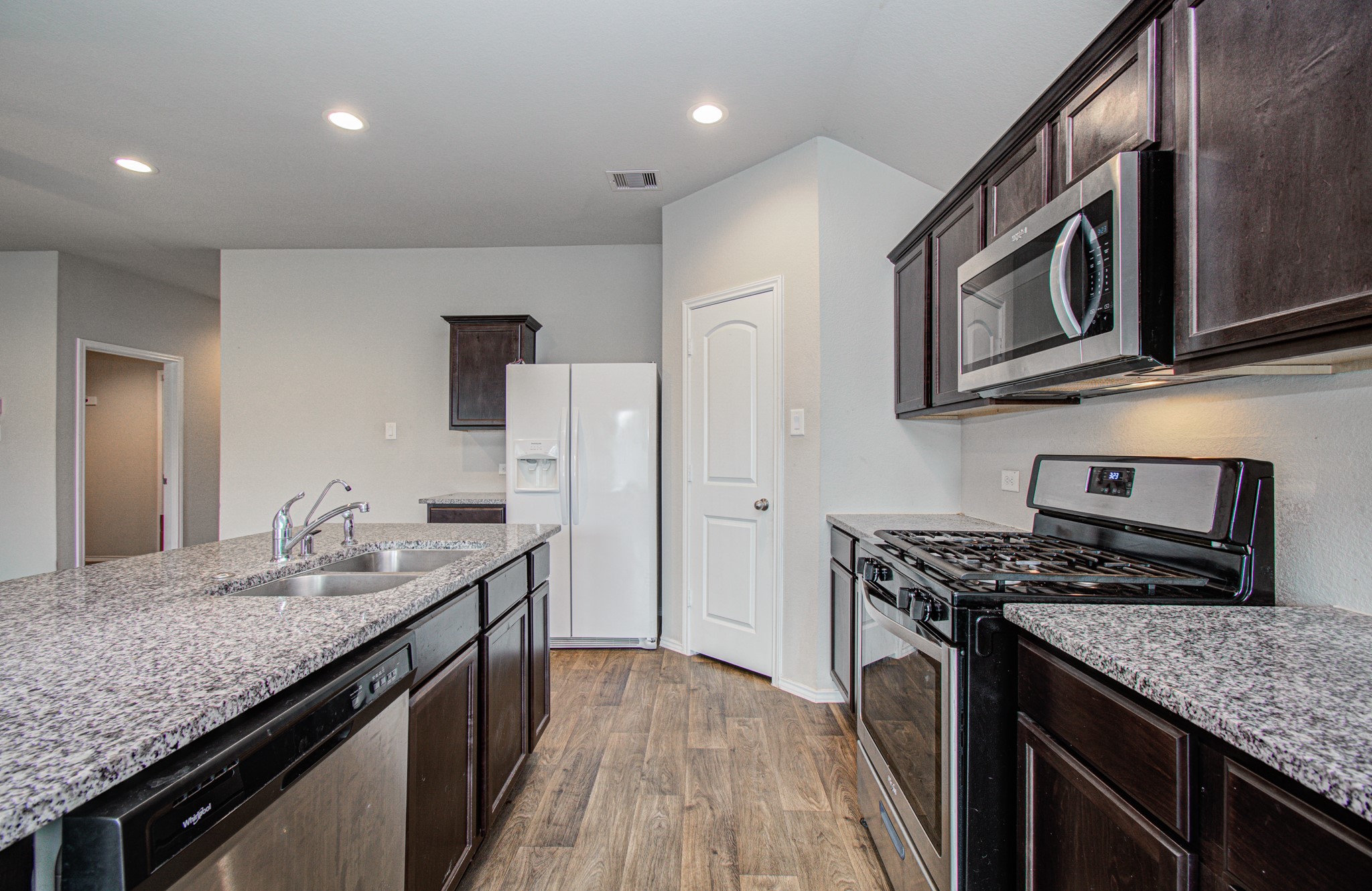 23719 Harrow Field Ln Spring Spring, TX 77373 - Photo 13 of 46 Gallery Image 13