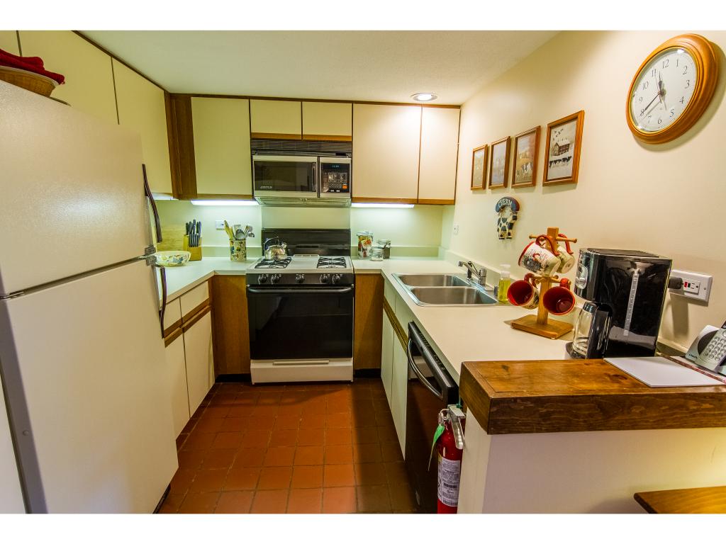 281 Falls Brook Road, Unit 103 Killington, VT 05751 - Photo 8 of 28 Gallery Image 8