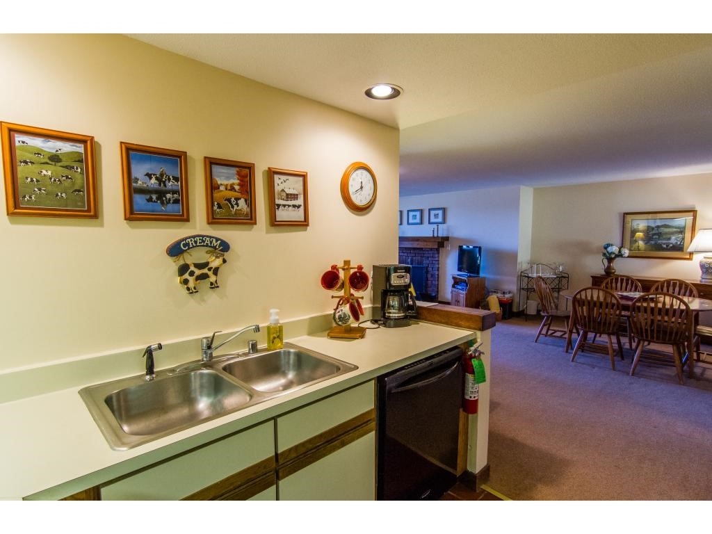 281 Falls Brook Road, Unit 103 Killington, VT 05751 - Photo 9 of 28 Gallery Image 9