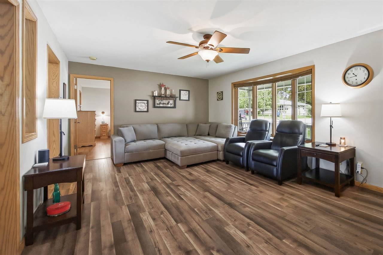 314 Sycamore Street Riverside, IA 52327 - Photo 7 of 40 Gallery Image 7