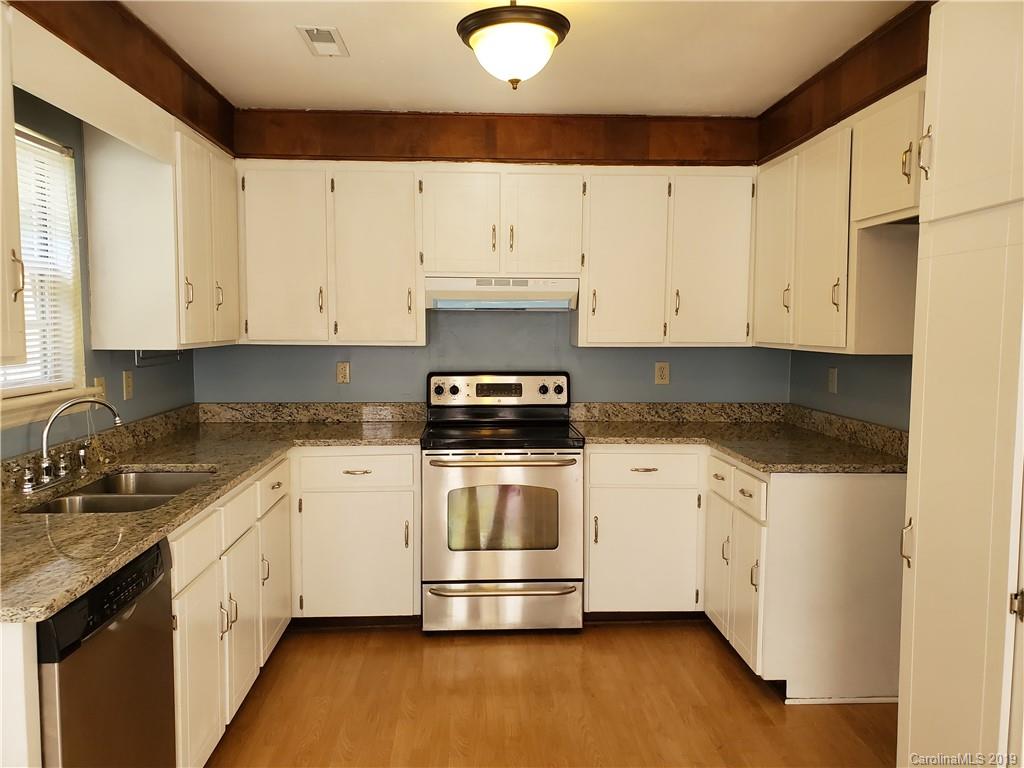 9330 Marshbrooke Road, Unit 26 Matthews, NC 28105 - Photo 7 of 17 Gallery Image 7