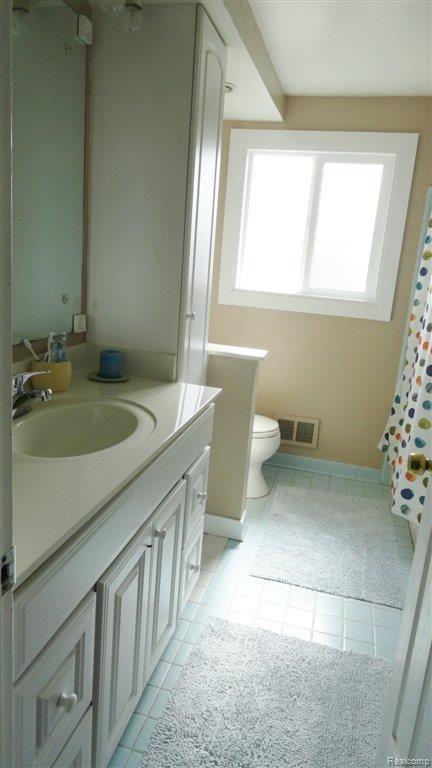 47530 Barbara Road Macomb, MI 48044 - Photo 20 of 23 DSC02904.JPG