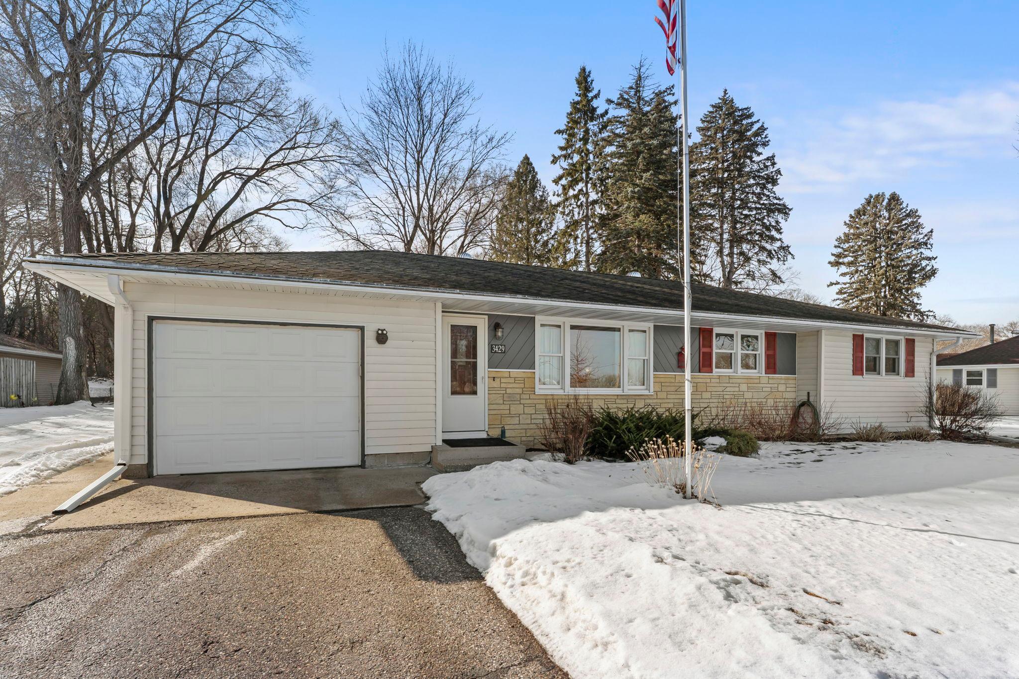 3429 Helen Lane Red Wing, MN 55066 - Photo 3 of 54