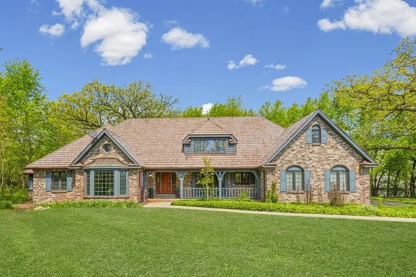 $799,999 | 37100 Thoroughbred Drive, Wadsworth, IL 60083
