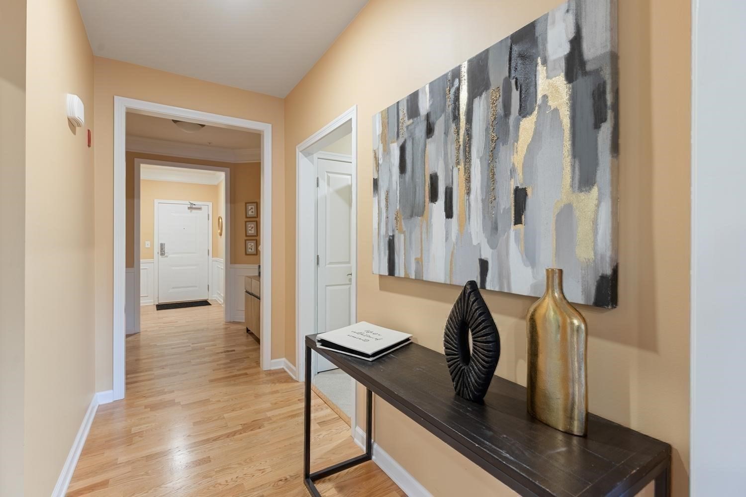 23 Augustus Court, Unit 2004 Reading, MA 01867 - Photo 17 of 36 Gallery Image 17
